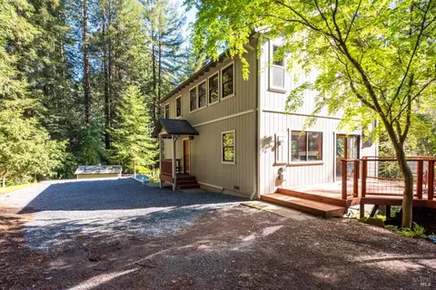 2132 Green Hill Rd, Sebastopol, CA 95472