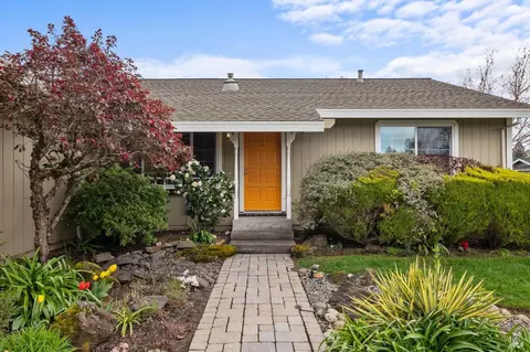 2171 Alejandro Dr, Santa Rosa, CA 95405