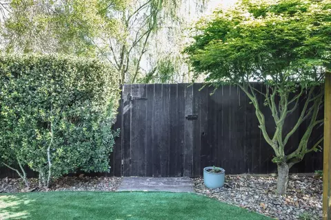 Exterior - 112 Chadwick Way, Cotati, CA 94931 photo 10 of 12