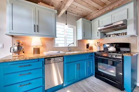 21 E Pier, Sausalito, CA 94965 photo 2