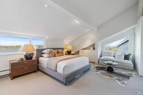 Bedroom - 205 Cazneau Ave, Sausalito, CA 94965 photo 1 of 8