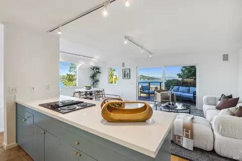 Kitchen - 205 Cazneau Ave, Sausalito, CA 94965 photo 2 of 4