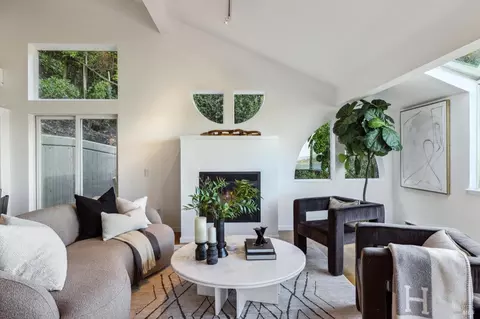 Exterior - 205 Cazneau Ave, Sausalito, CA 94965 photo 2 of 12