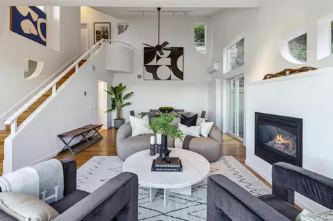 Living - 205 Cazneau Ave, Sausalito, CA 94965 photo 2 of 4