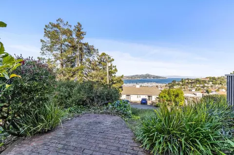 Exterior - 205 Cazneau Ave, Sausalito, CA 94965 photo 7 of 12