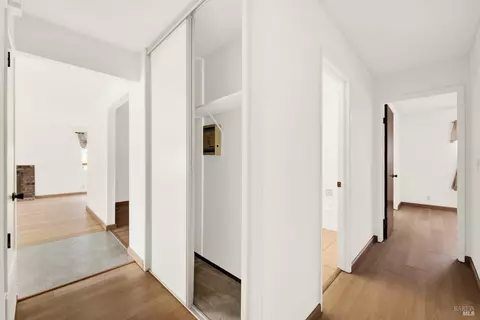 Entry Way - 1383 Sanderling Dr, Fairfield, CA 94533 photo 2 of 2