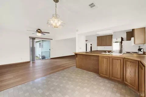Kitchen - 1383 Sanderling Dr, Fairfield, CA 94533 photo 12 of 12