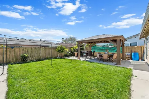 Exterior - 125 Mari Ct, Vallejo, CA 94589 photo 6 of 14