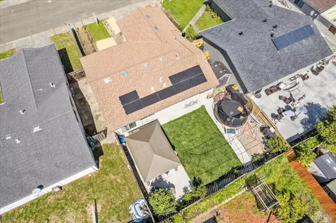 Exterior - 125 Mari Ct, Vallejo, CA 94589 photo 13 of 14
