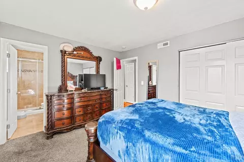 Bedroom - 125 Mari Ct, Vallejo, CA 94589 photo 7 of 8