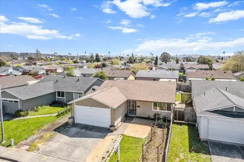 Exterior - 125 Mari Ct, Vallejo, CA 94589 photo 12 of 14