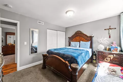 Bedroom - 125 Mari Ct, Vallejo, CA 94589 photo 8 of 8