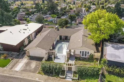 1305 Del Mar Ave, Vallejo, CA 94589 photo 3