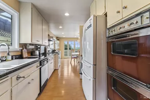1305 Del Mar Ave, Vallejo, CA 94589 photo 18