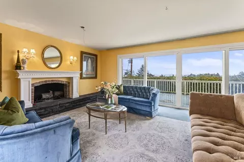 1305 Del Mar Ave, Vallejo, CA 94589 photo 6