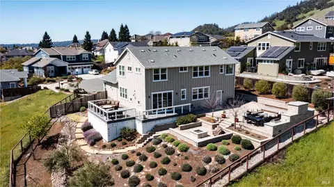 1588 Mystic Point Pl, Santa Rosa, CA 95409