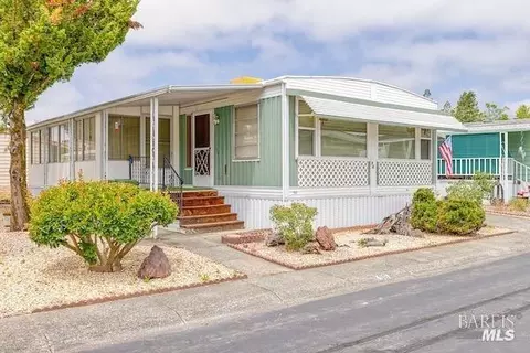 98 Shamrock Cir, Santa Rosa, CA 95403