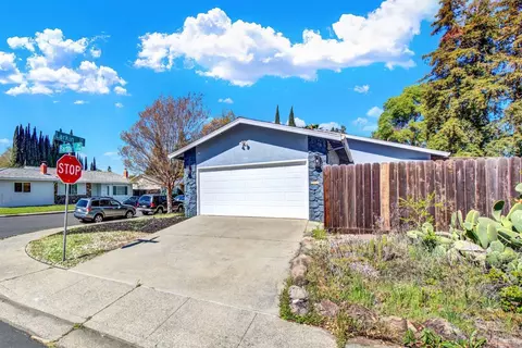 Exterior - 1798 Barton Dr, Fairfield, CA 94534 photo 10 of 13