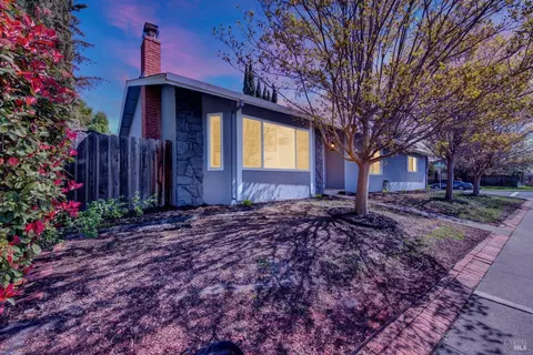 1798 Barton Dr, Fairfield, CA 94534