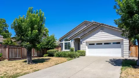 Exterior - 504 White Ash Ct, Windsor, CA 95492 photo 10 of 11