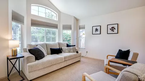 Living - 504 White Ash Ct, Windsor, CA 95492 photo 1 of 3