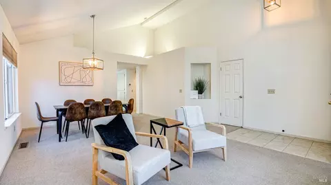 Living - 504 White Ash Ct, Windsor, CA 95492 photo 2 of 3
