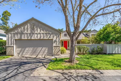 735 Amherst Cir, Sonoma, CA 95476