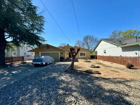 19513 Mountain Meadow Dr N, Hidden Valley Lake, CA 95467