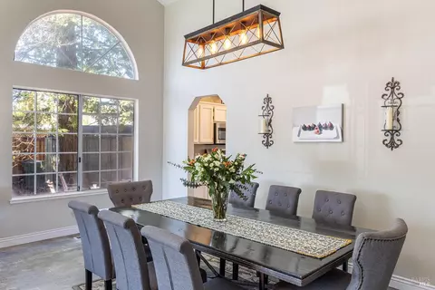 Dining - 9819 Rosina Ct, Windsor, CA 95492 photo 2 of 2