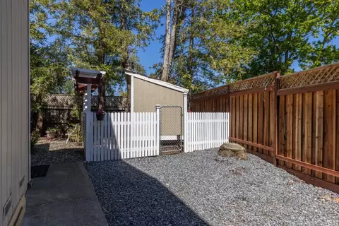 Exterior - 9819 Rosina Ct, Windsor, CA 95492 photo 13 of 16
