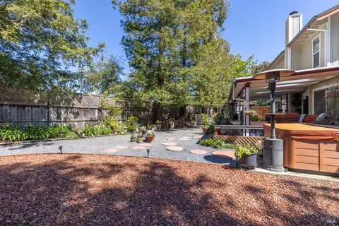 Exterior - 9819 Rosina Ct, Windsor, CA 95492 photo 11 of 16