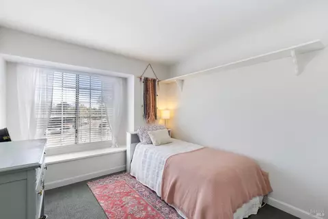 Bedroom - 9819 Rosina Ct, Windsor, CA 95492 photo 5 of 8