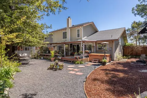 Exterior - 9819 Rosina Ct, Windsor, CA 95492 photo 8 of 16