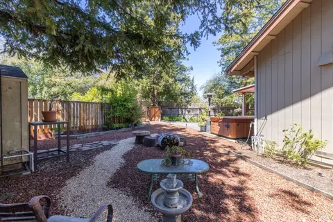 Exterior - 9819 Rosina Ct, Windsor, CA 95492 photo 10 of 16