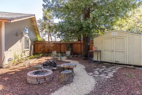 Exterior - 9819 Rosina Ct, Windsor, CA 95492 photo 9 of 16