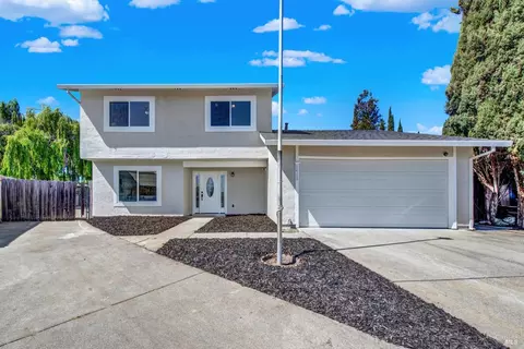 2413 La Salle Ct, Fairfield, CA 94533