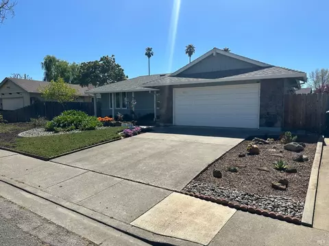 709 Roleen Dr, Vallejo, CA 94589 photo 2