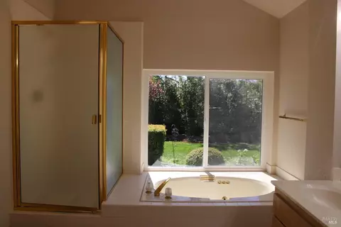 414 Blazing Star Ct, Windsor, CA 95492 photo 12