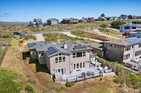 View/Area - 565 Oceana Dr, Dillon Beach, CA 94929 photo 7 of 11
