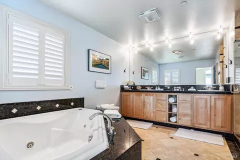 Bath - 565 Oceana Dr, Dillon Beach, CA 94929 photo 1 of 6