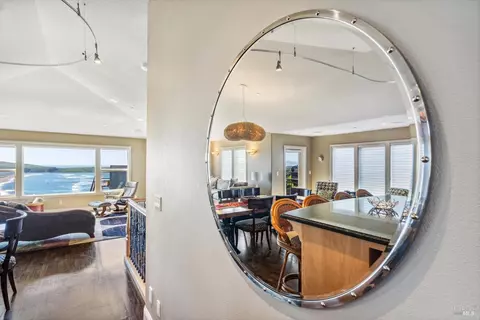 Entry Way - 565 Oceana Dr, Dillon Beach, CA 94929 photo 2 of 2