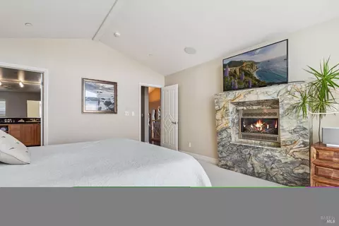 Bedroom - 565 Oceana Dr, Dillon Beach, CA 94929 photo 5 of 9