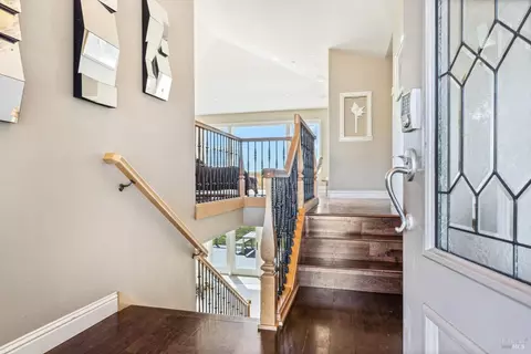 Entry Way - 565 Oceana Dr, Dillon Beach, CA 94929 photo 1 of 2