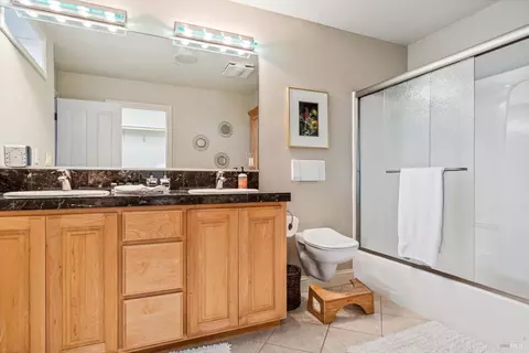 Bath - 565 Oceana Dr, Dillon Beach, CA 94929 photo 6 of 6