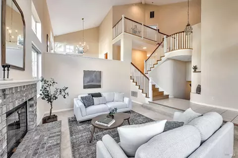 140 Ming Ct, Novato, CA 94945