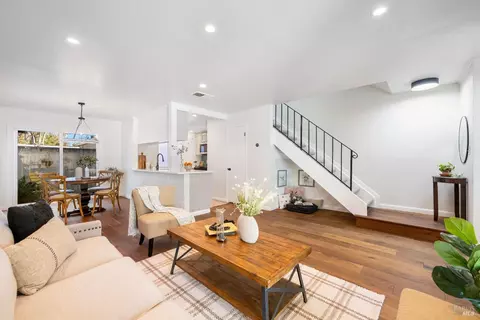 25 Belvedere Ct, Napa, CA 94559