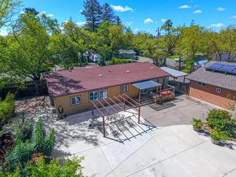 189 Jensen Ln, Windsor, CA 95492 photo 5