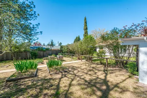 Exterior - 1001 E Macarthur St, Sonoma, CA 95476 photo 10 of 18