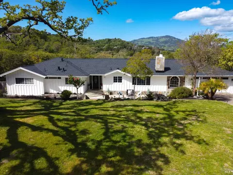 10 Truman Dr, Novato, CA 94947