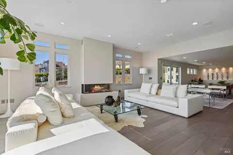 Living - 2 Waterline Pl, Richmond, CA 94801 photo 8 of 9